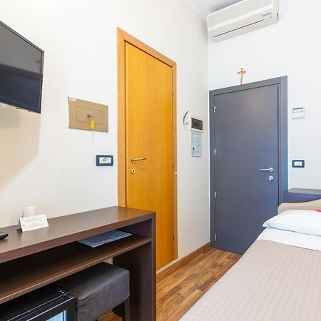 Hotel Gardenia Rimini Bagian luar foto