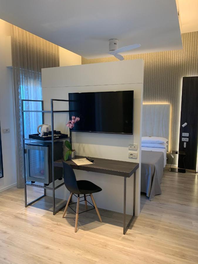 Hotel Gardenia Rimini Bagian luar foto