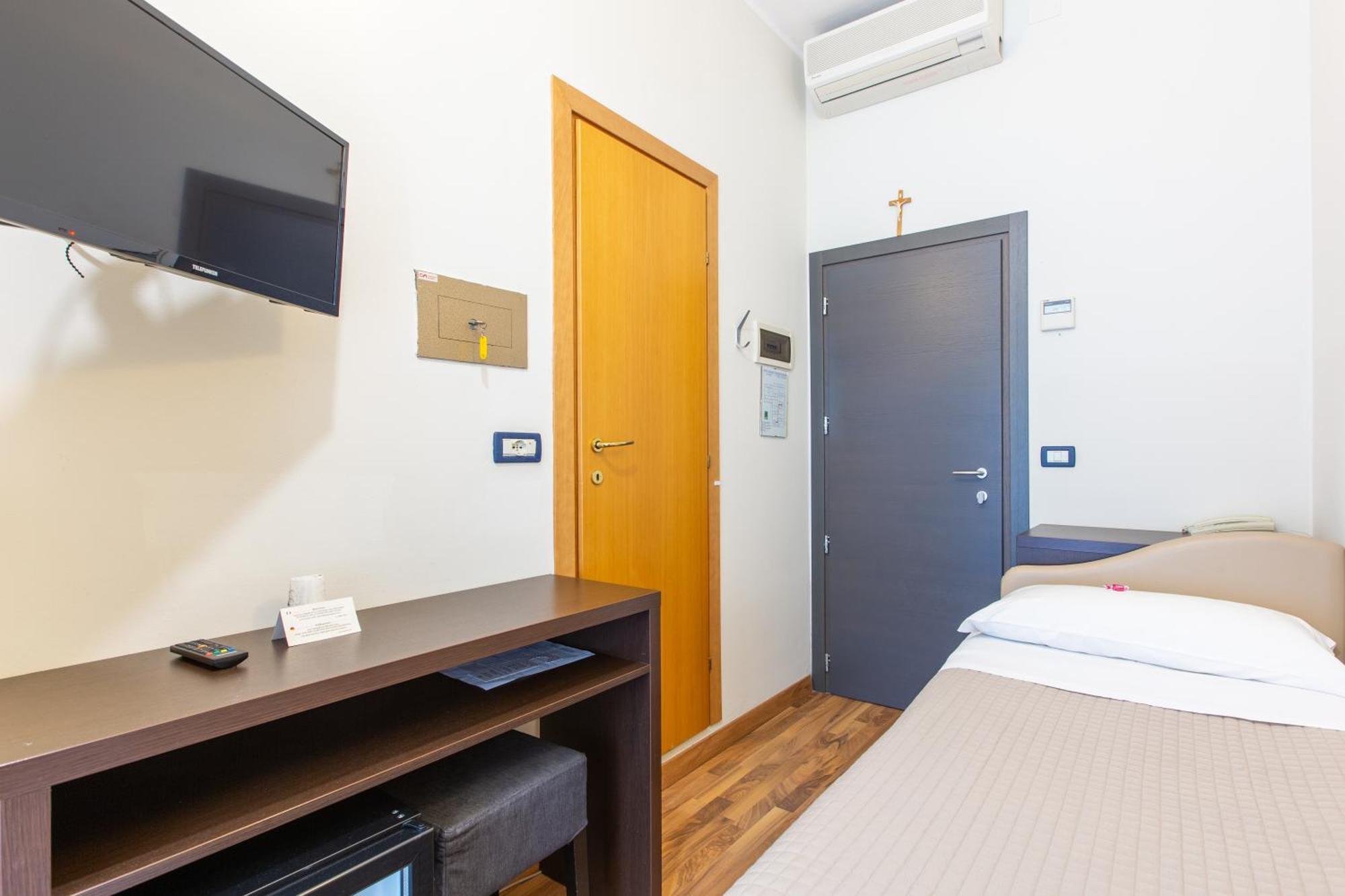 Hotel Gardenia Rimini Bagian luar foto