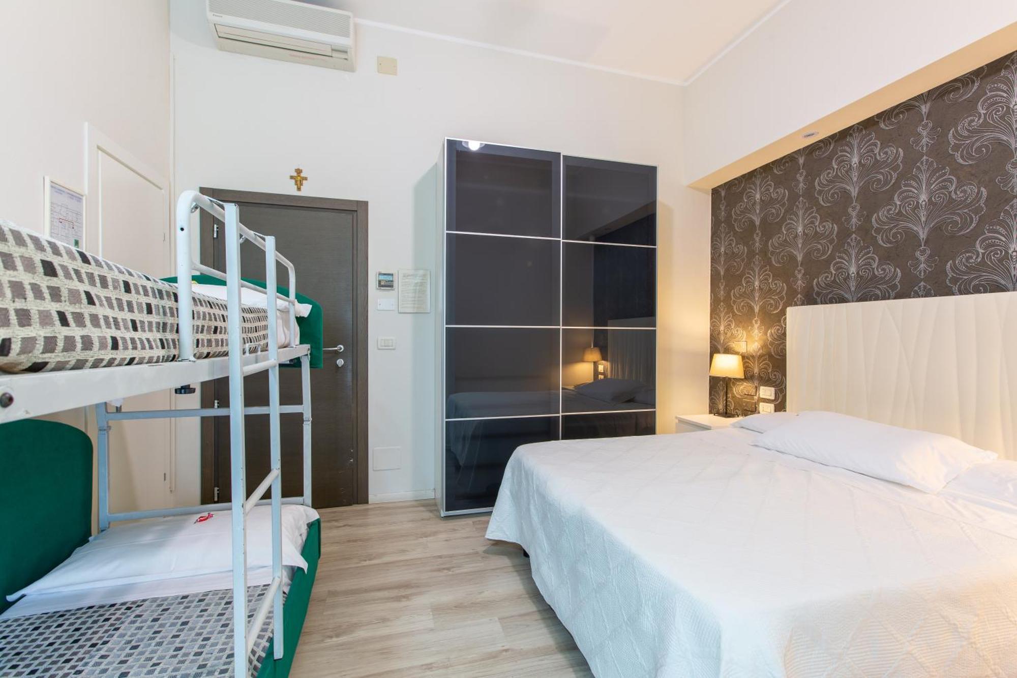 Hotel Gardenia Rimini Bagian luar foto