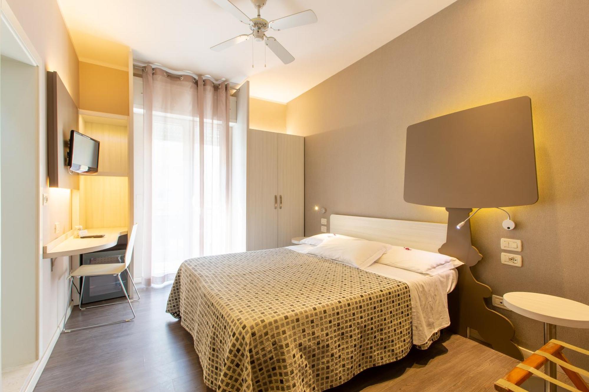 Hotel Gardenia Rimini Bagian luar foto