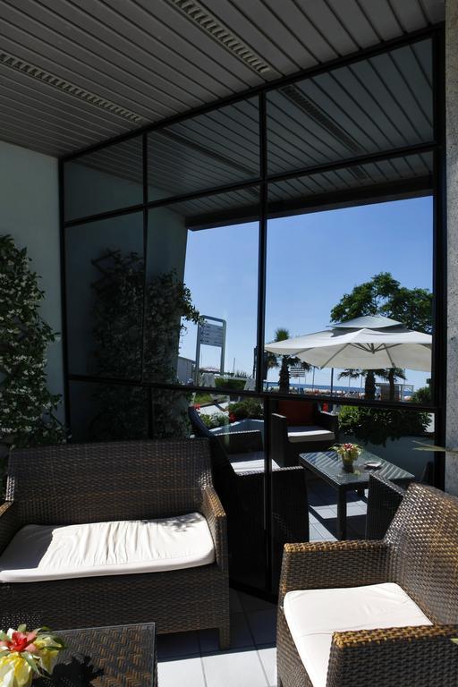 Hotel Gardenia Rimini Bagian luar foto